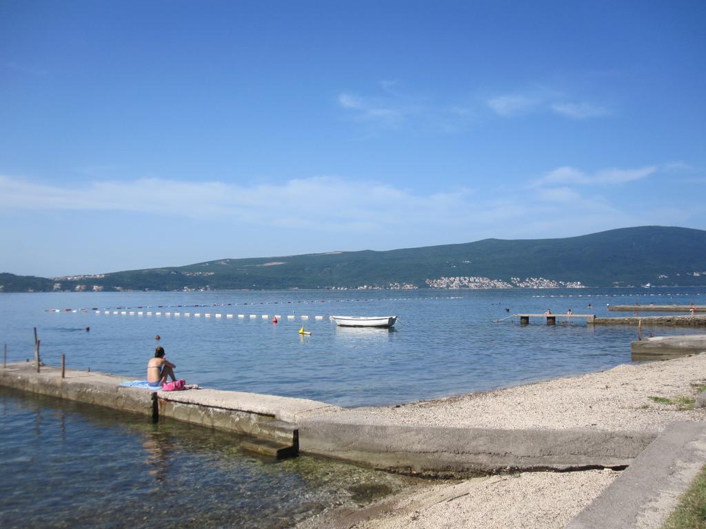 Apartments Delfin Tivat Exterior foto